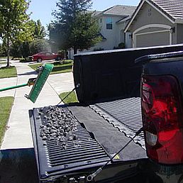 Rockinator Tailgate Gap Cover