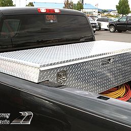 Single Lid Aluminum Saddle Box 70" x 16" x 20"